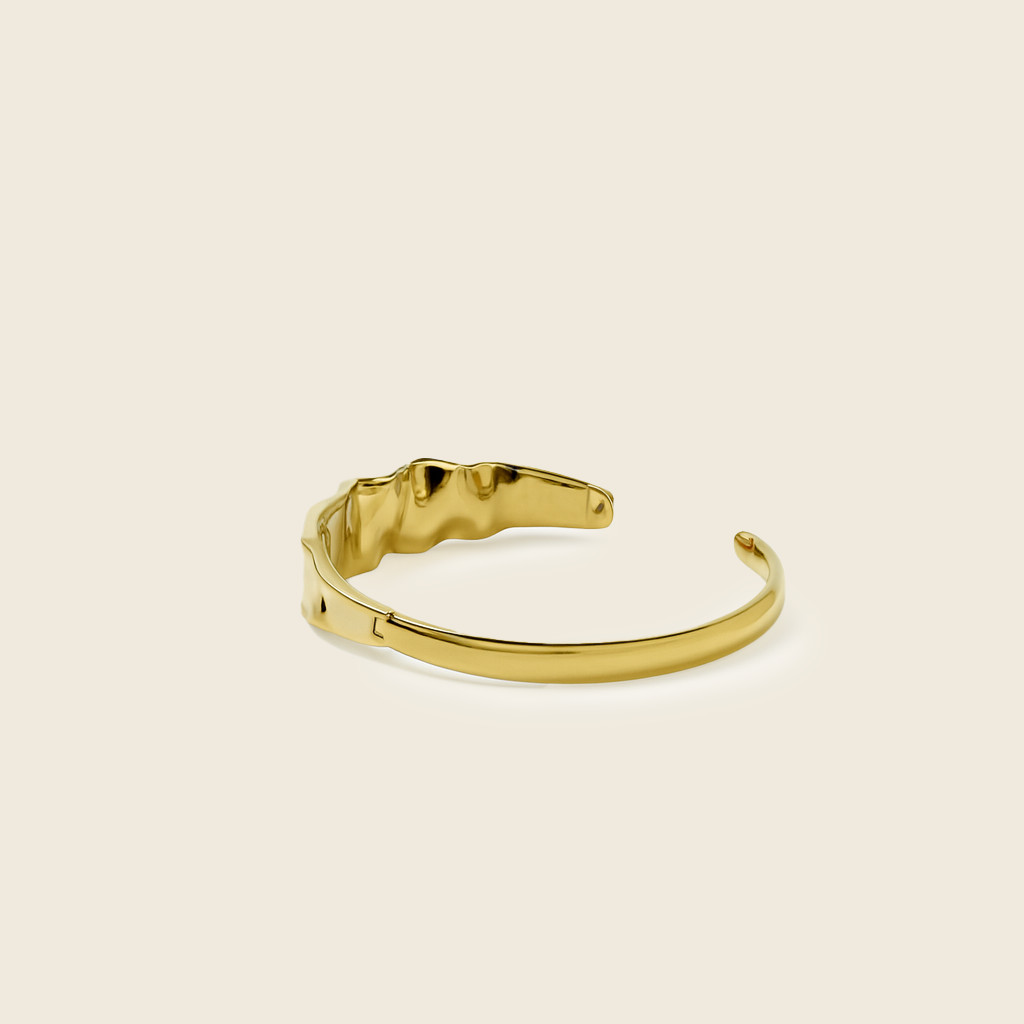 Aanura Gold Textured Minimalist Bracelet