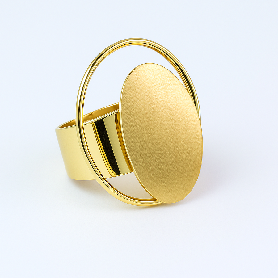 Aanura Bold Oval Circle Ring – Gold Statement