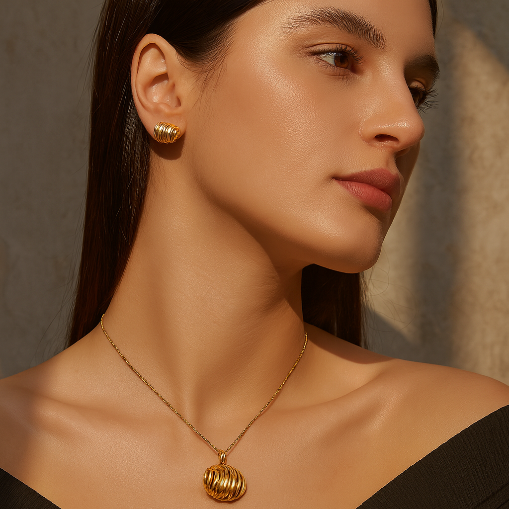 Aanura Gold Shell Necklace & Earrings Set