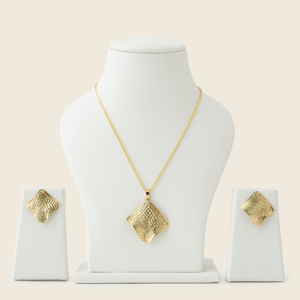 Aanura Golden Textured Wave Necklace & Earrings Set