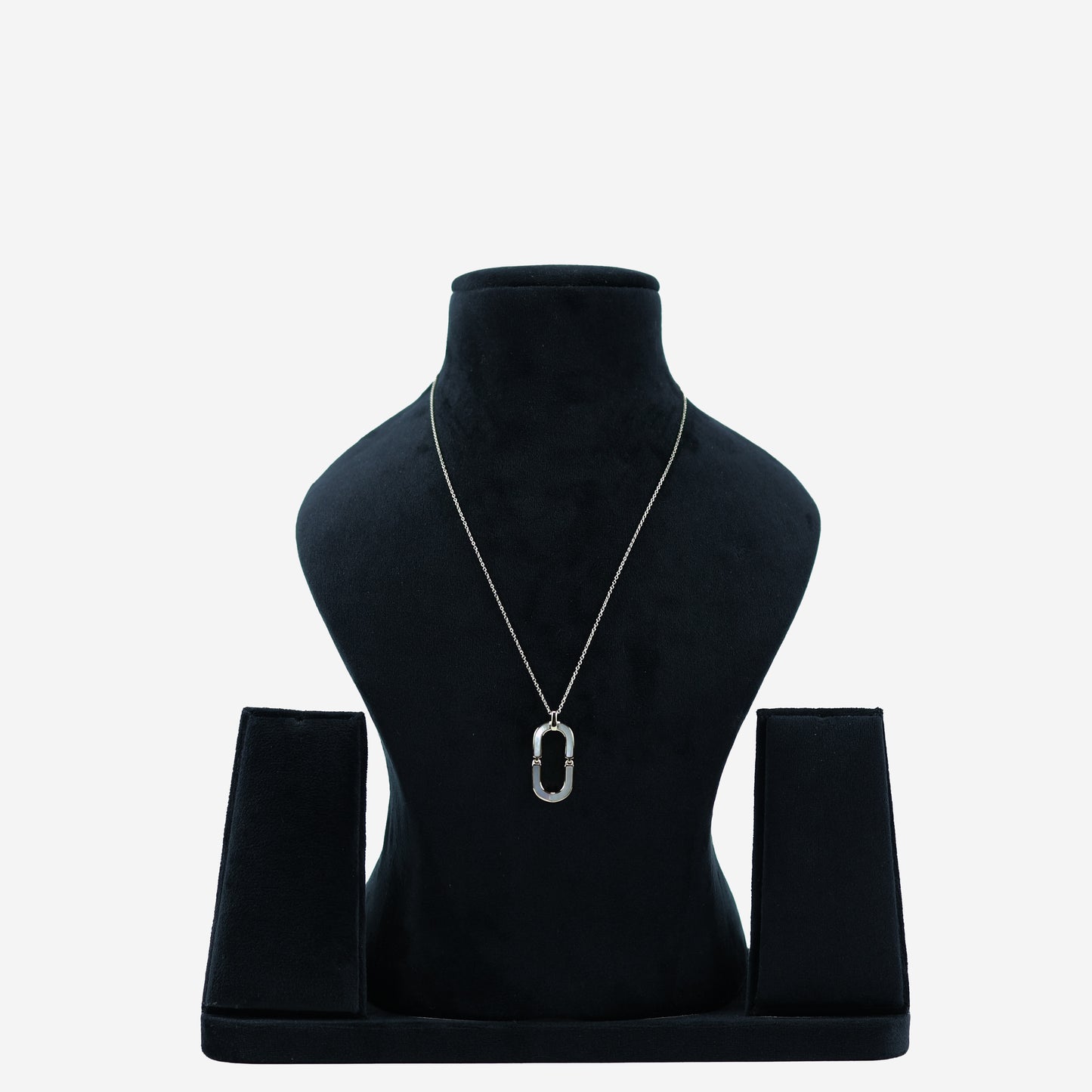 Aanura Oval Link Pendant Necklace in 925 Silver