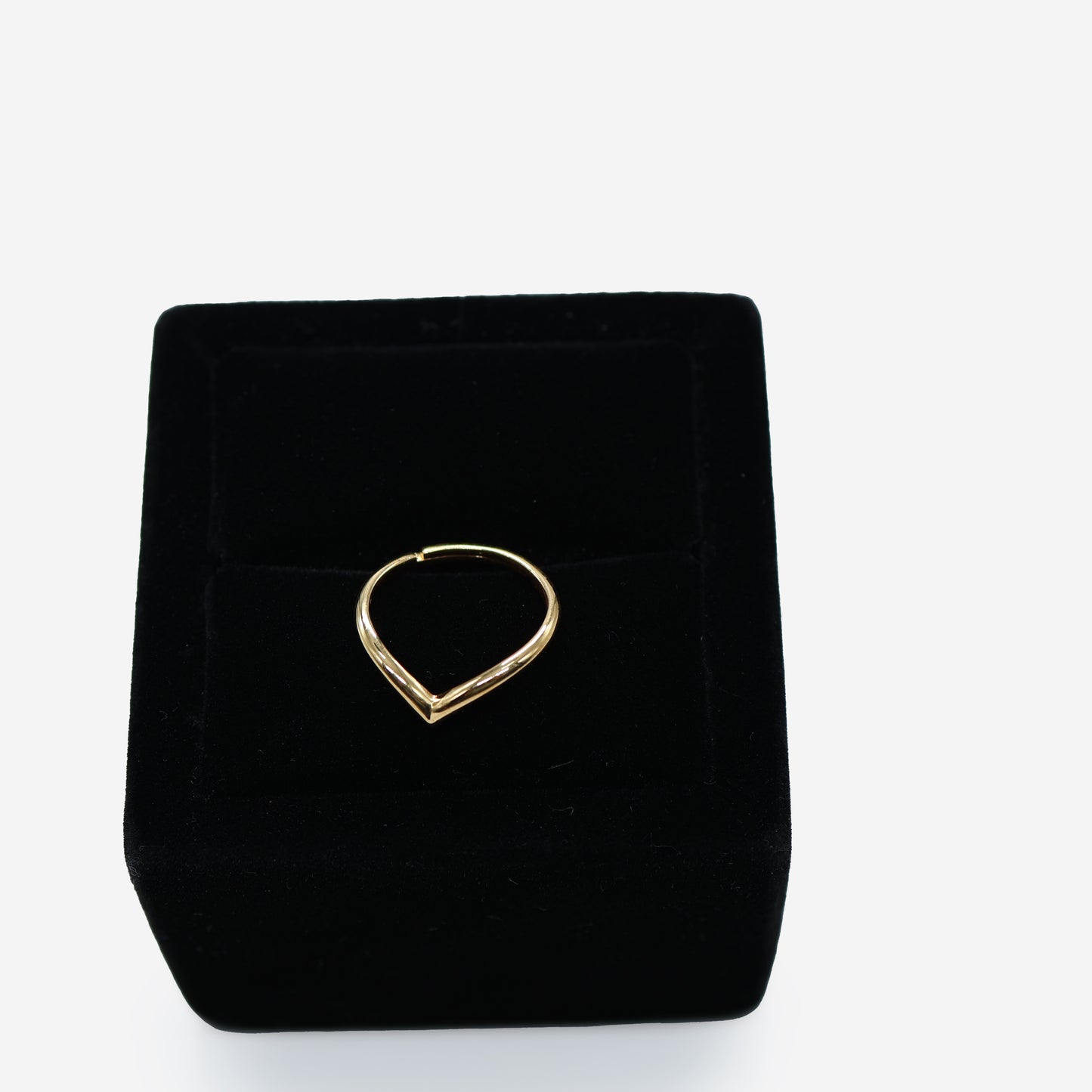 Aanura Sleek Chevron in 18K Gold Plated 925 Silver