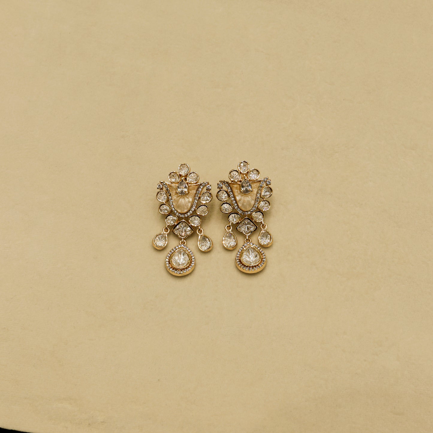 Aanura White Stone Drop Necklace Set