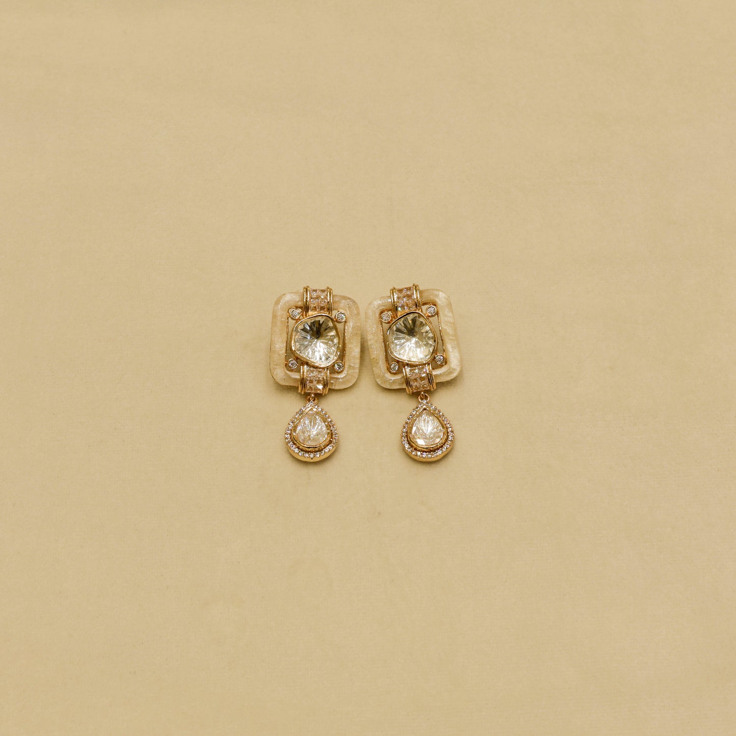 Aanura Statement Choker Necklace with Square Motif & Earrings