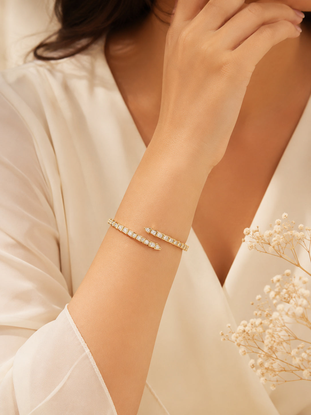 Aanura Serpent-Inspired  Diamond Coil Bracelet
