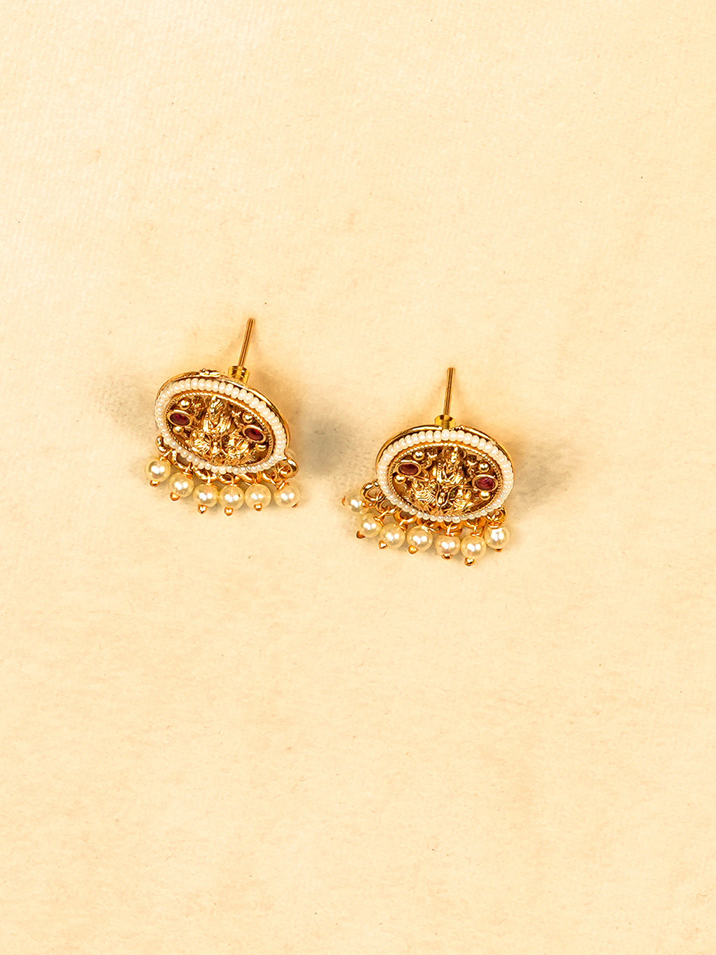 Aanura Traditional Necklace Set in Gold-Plated Finish