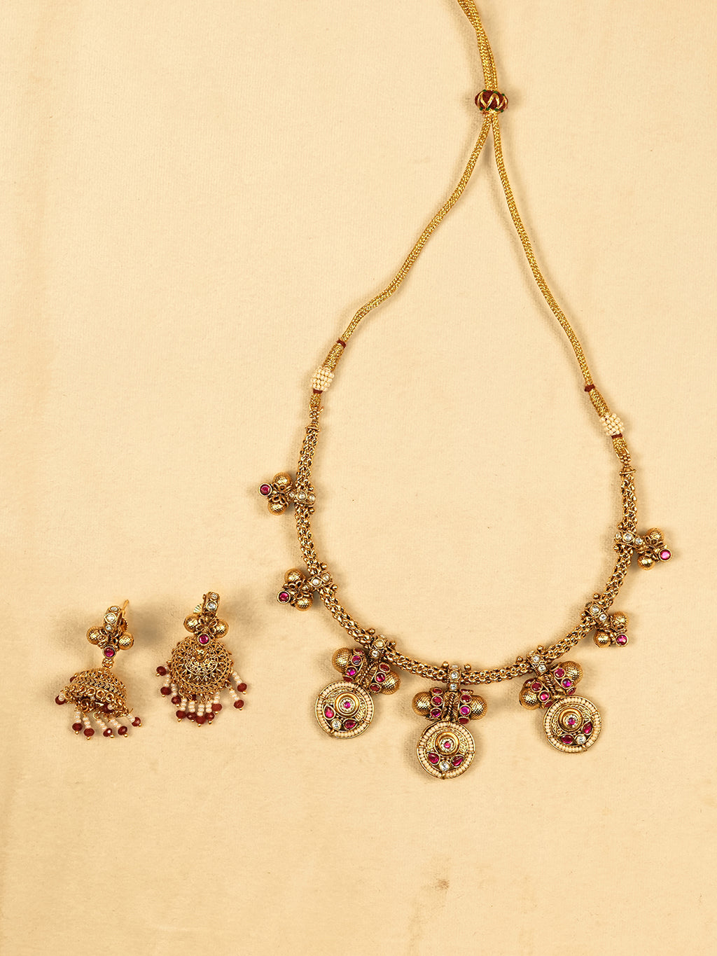 Aanura Traditional Necklace & Earring Set