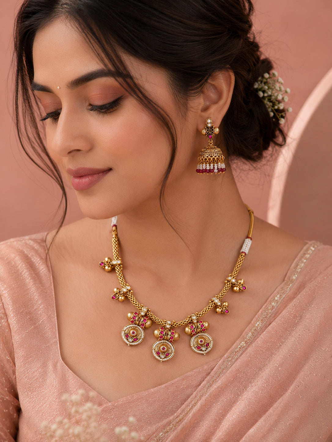 Aanura Traditional Necklace & Earring Set