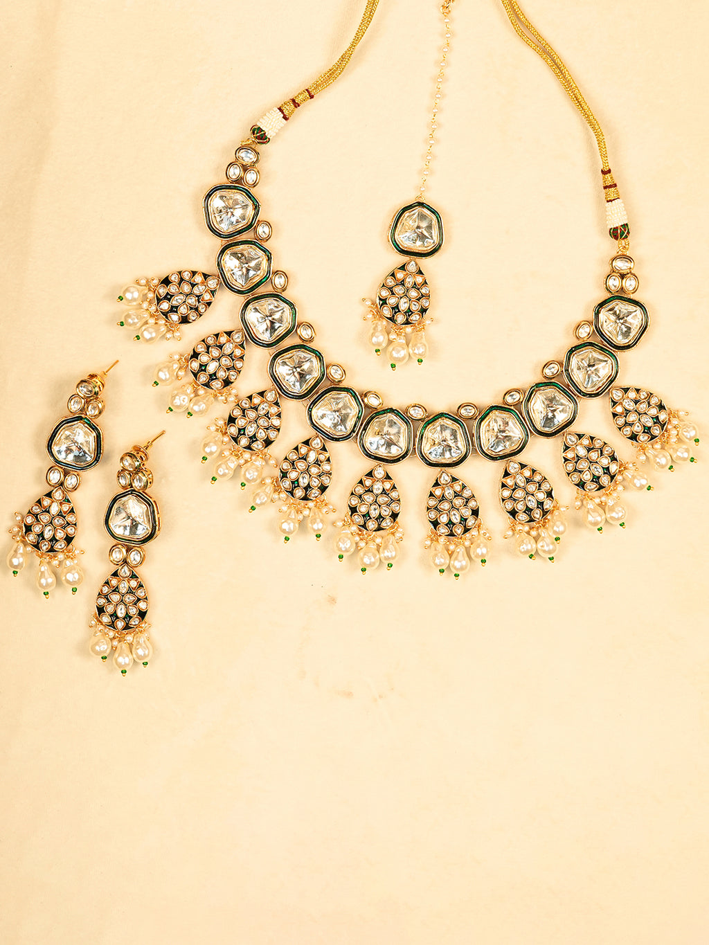 Aanura Gold Traditional Necklace Set With Earrings