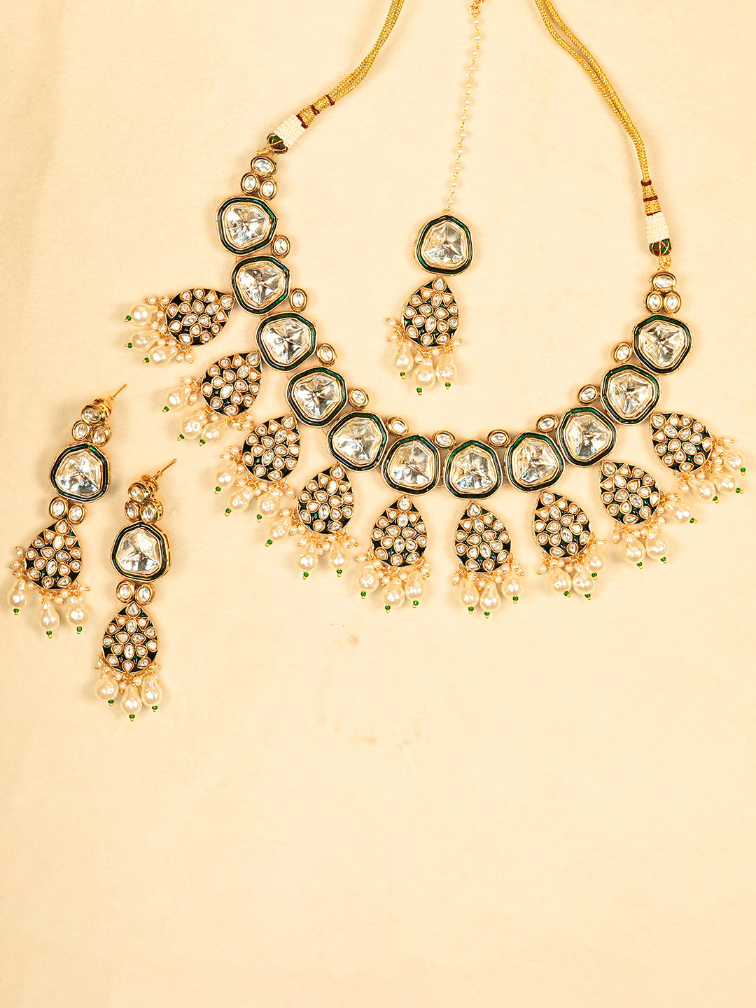 Aanura Gold Traditional Necklace Set With Earrings
