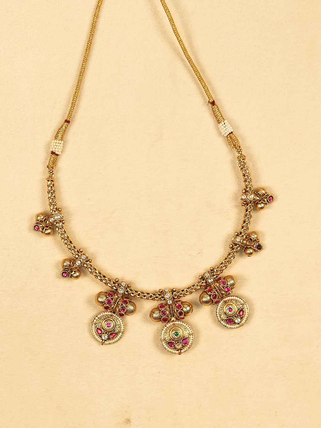 Aanura Traditional Necklace & Earring Set