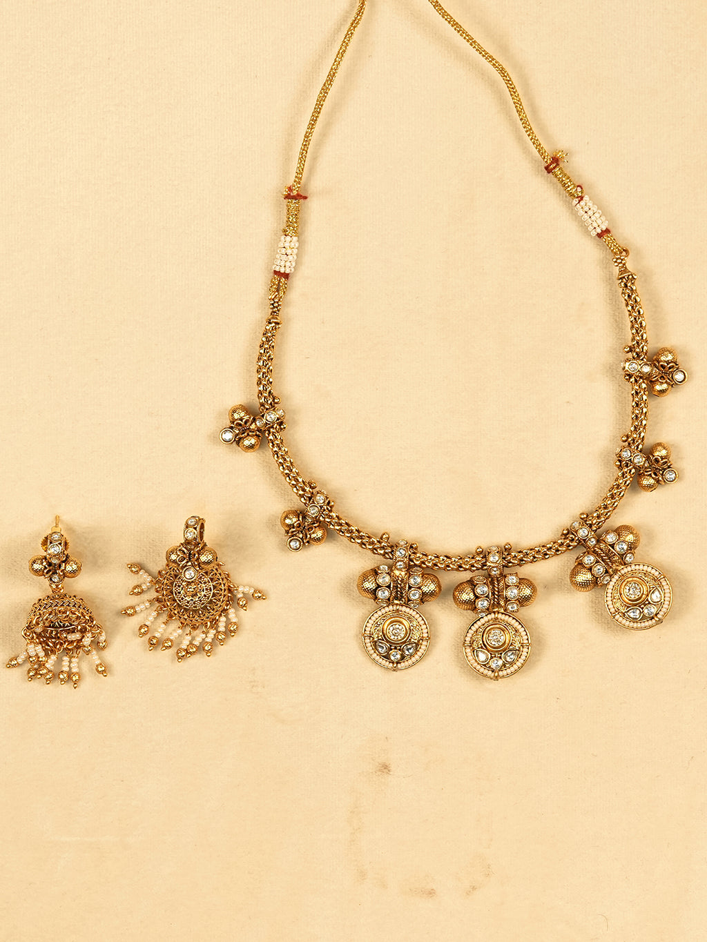 Aanura Traditional Necklace & Earring Set
