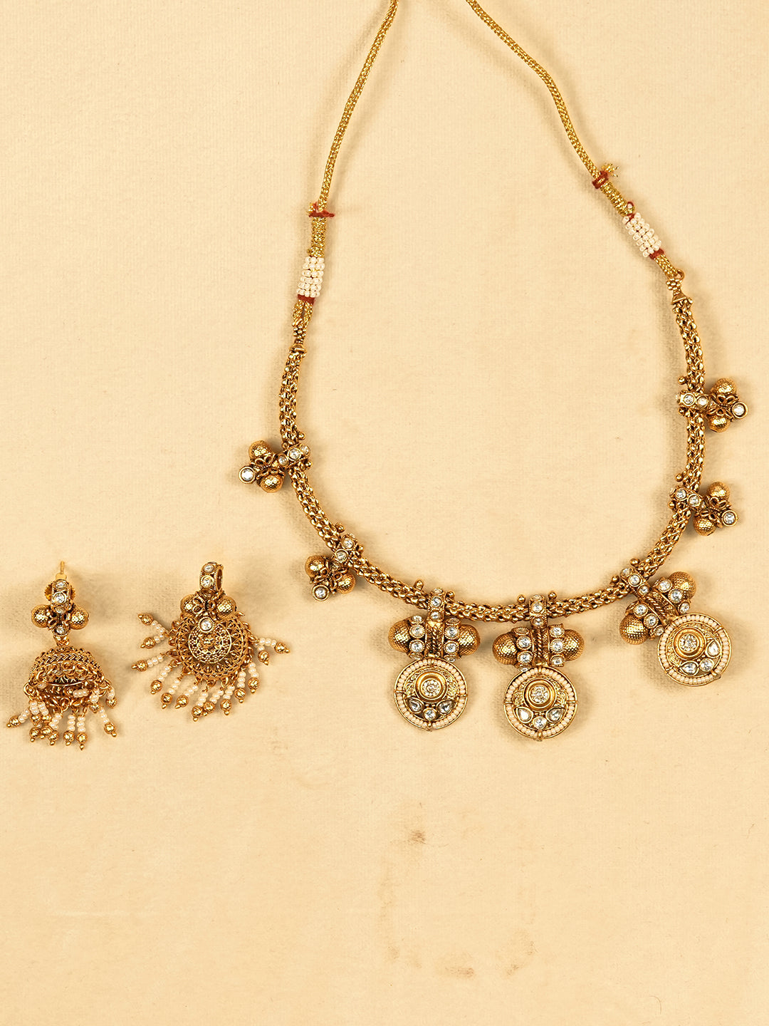 Aanura Traditional Necklace & Earring Set