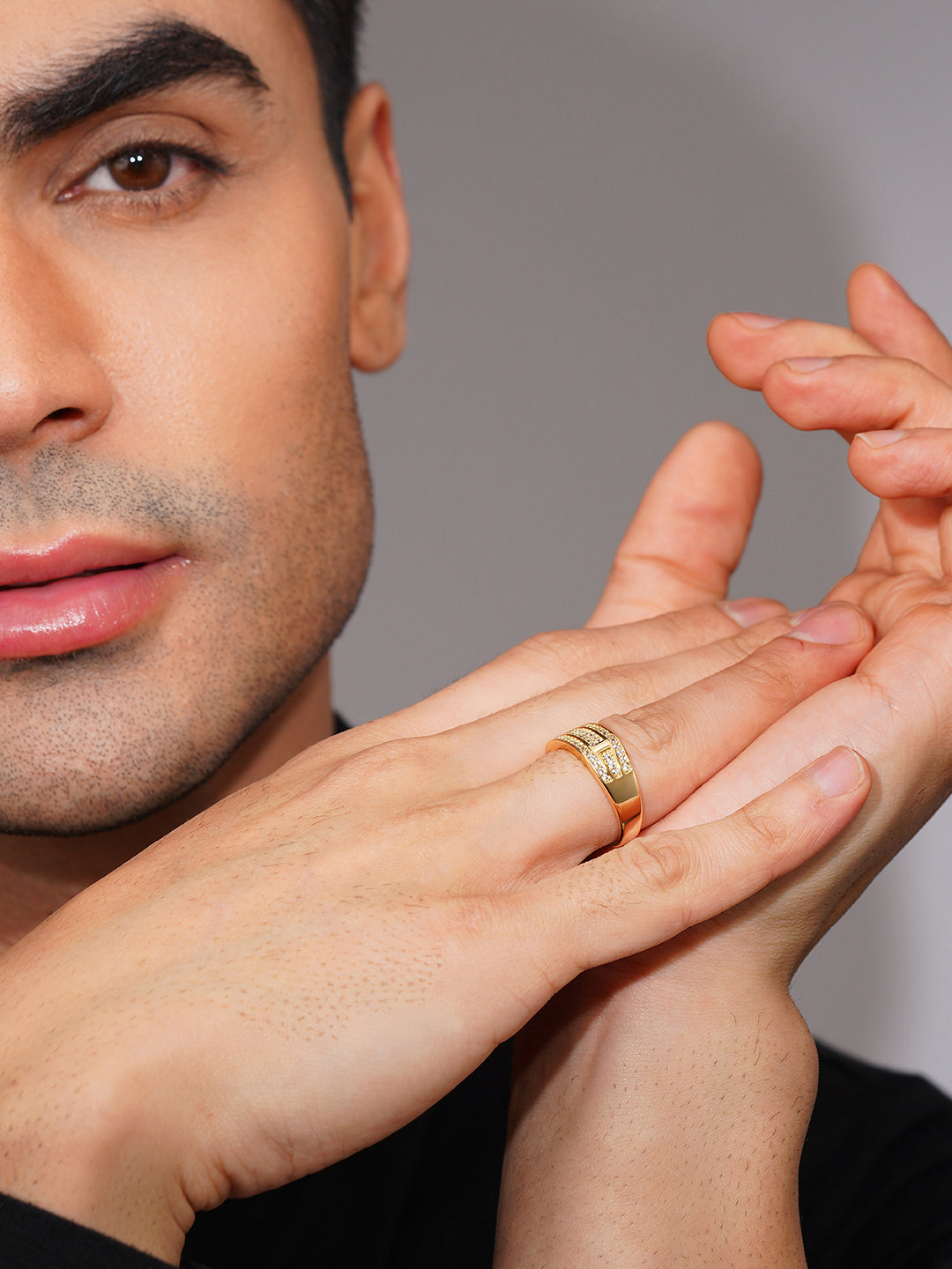 Aanura Pavé Ridge Men’s Ring