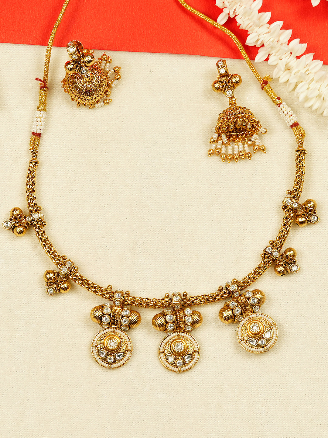 Aanura Traditional Necklace & Earring Set