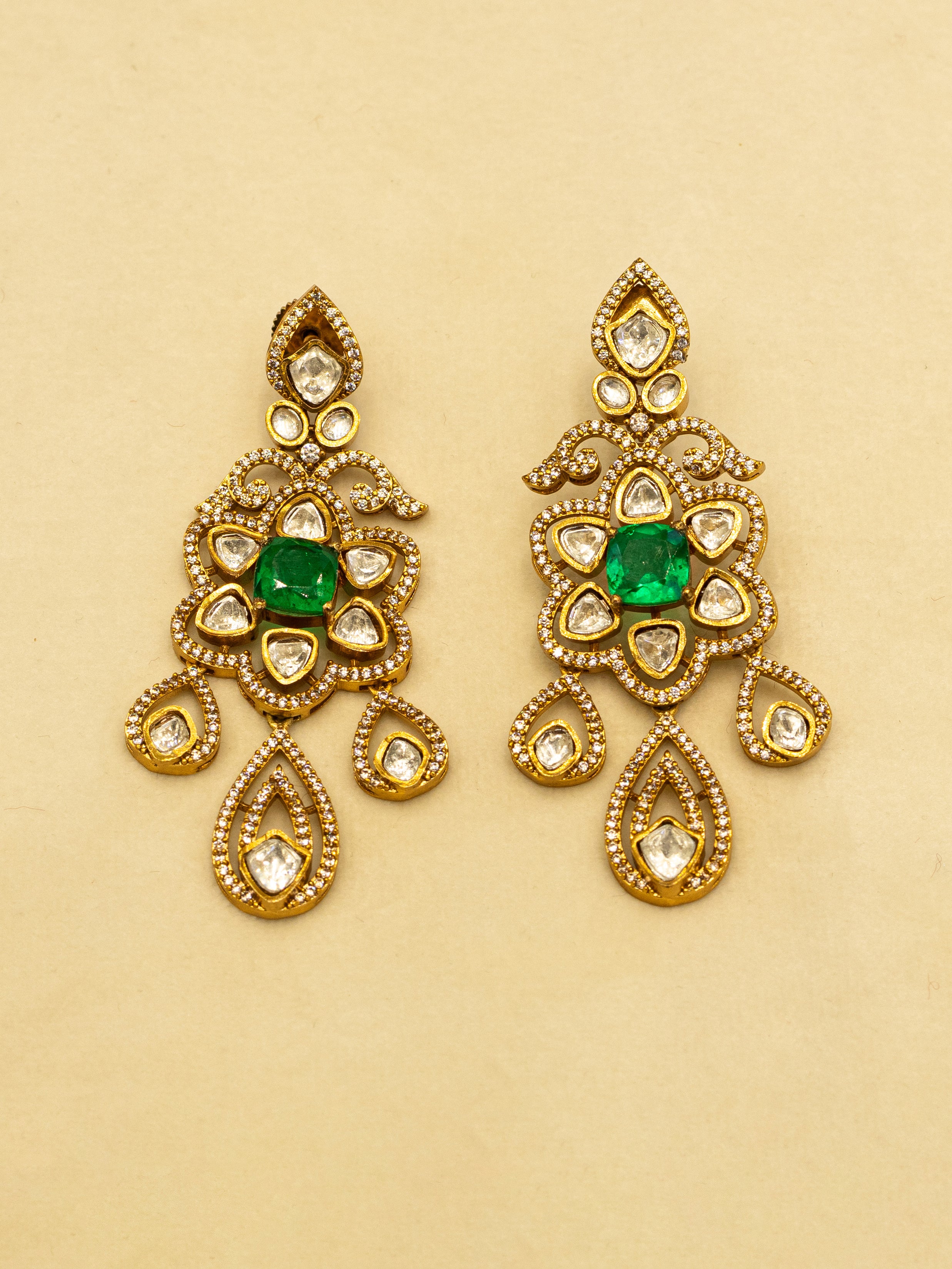 Aanura Bridal Emerald Kundan Necklace with Tikka Set