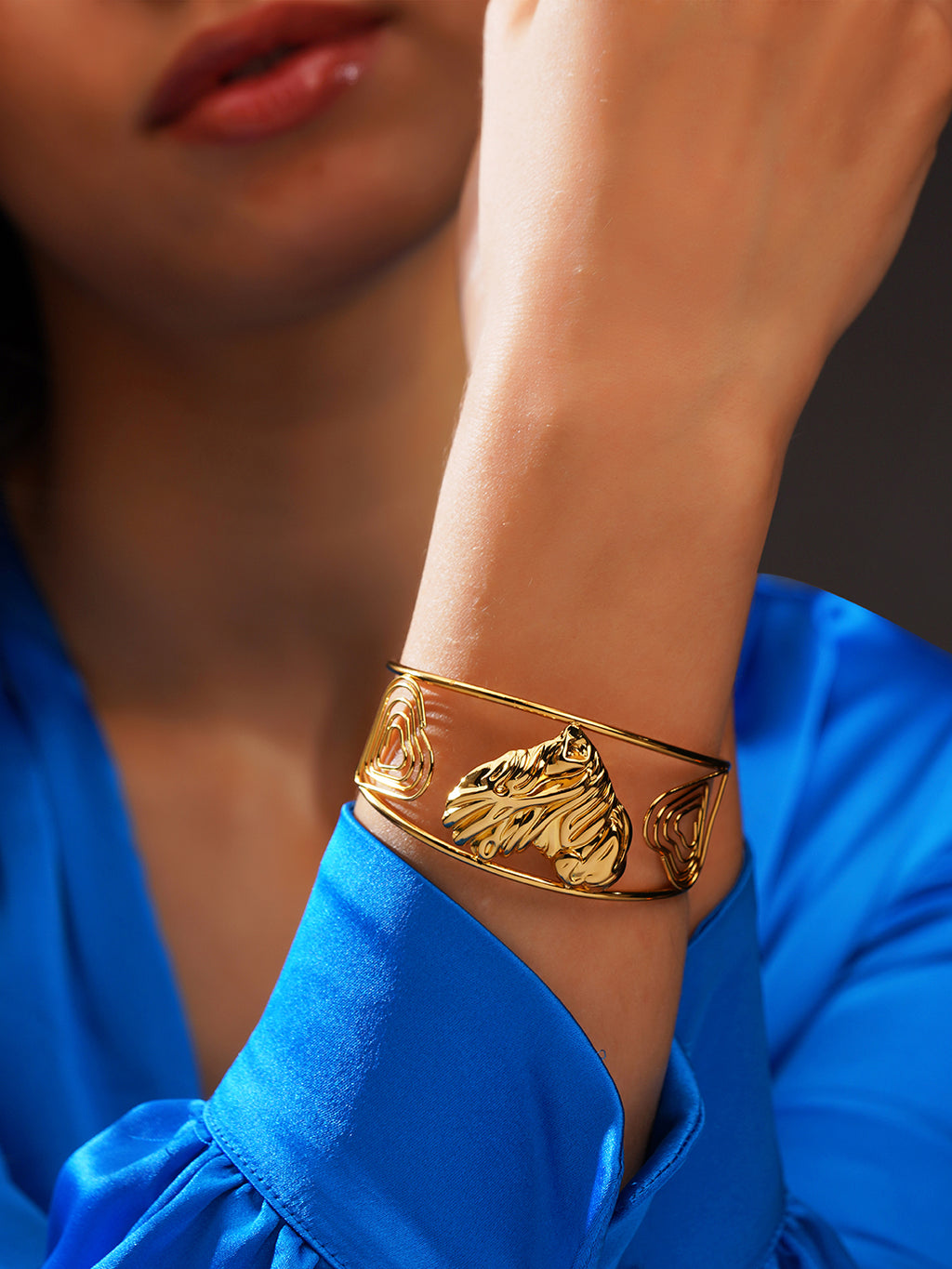 Aanura Sculpted Leaf Open Cuff Bracelet