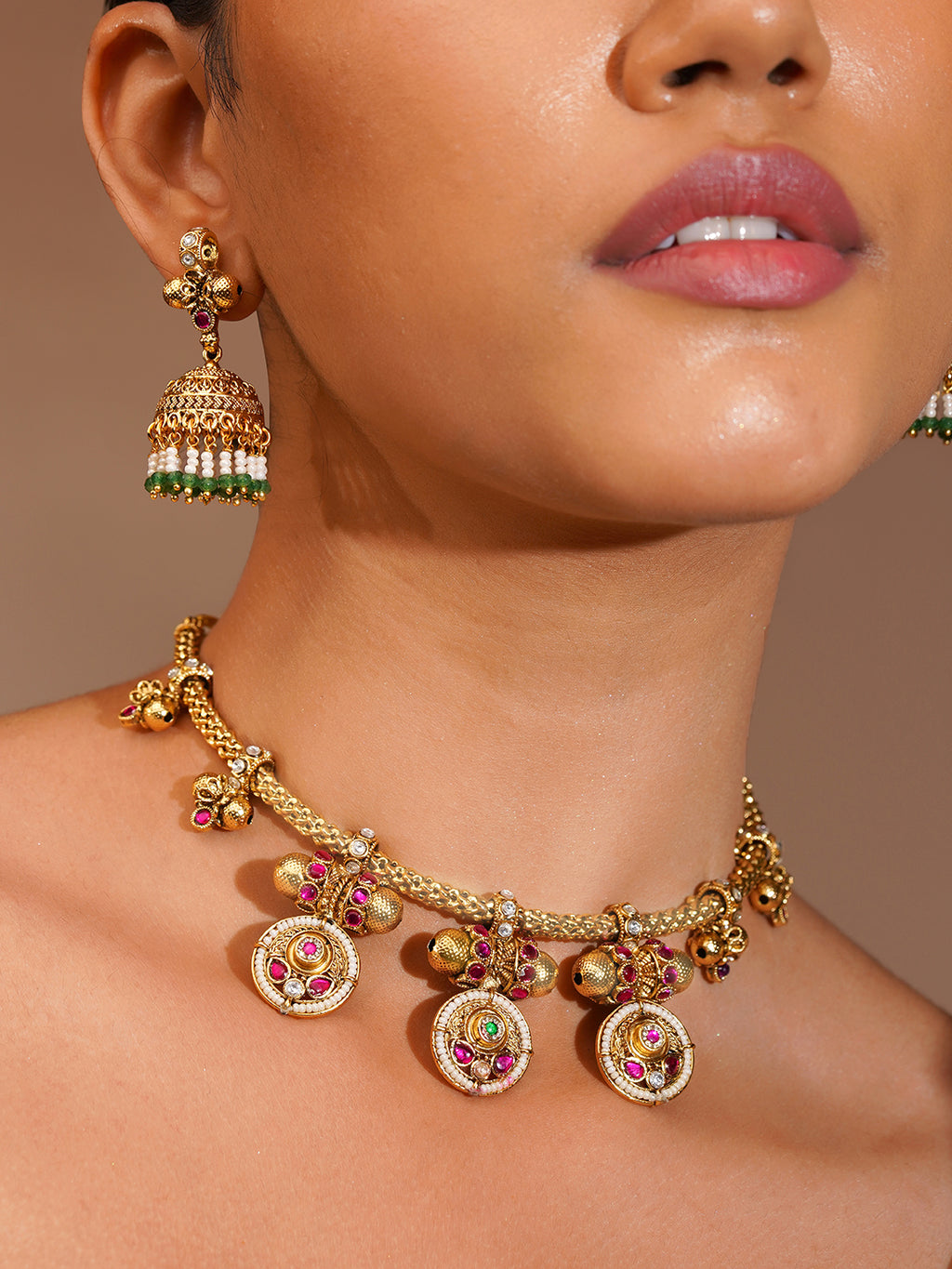 Aanura Traditional Necklace & Earring Set