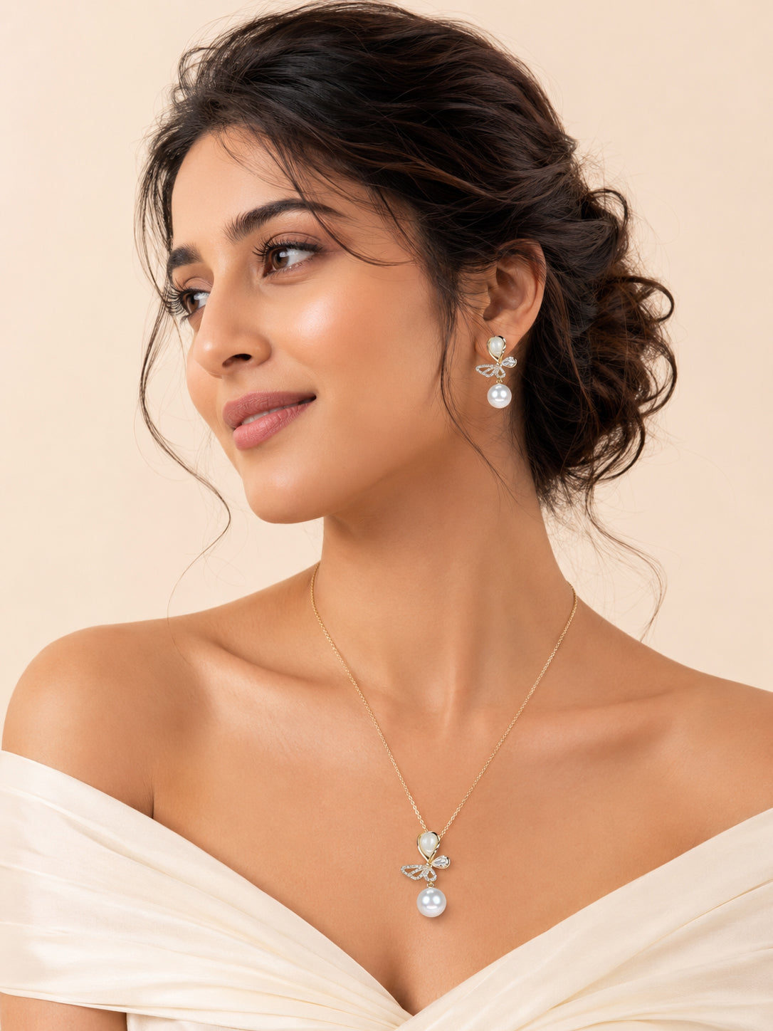 Aanura Floral Pearl Drop Necklace & Earrings Set