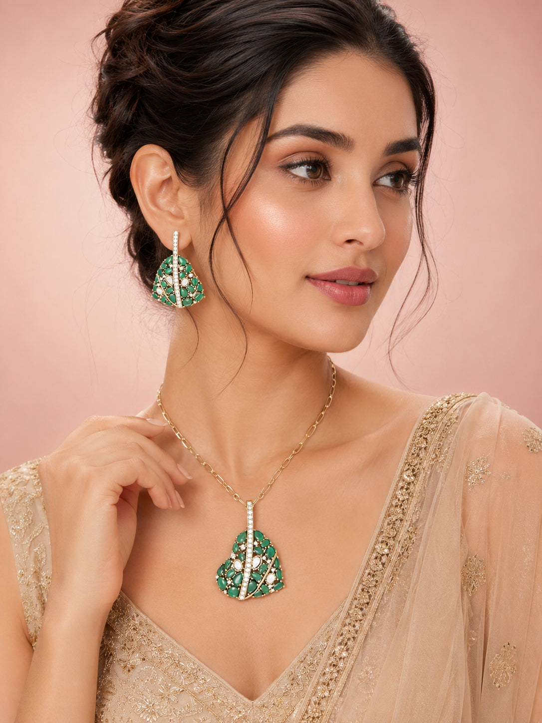 Aanura Green Leaf Pendant Necklace & Earrings