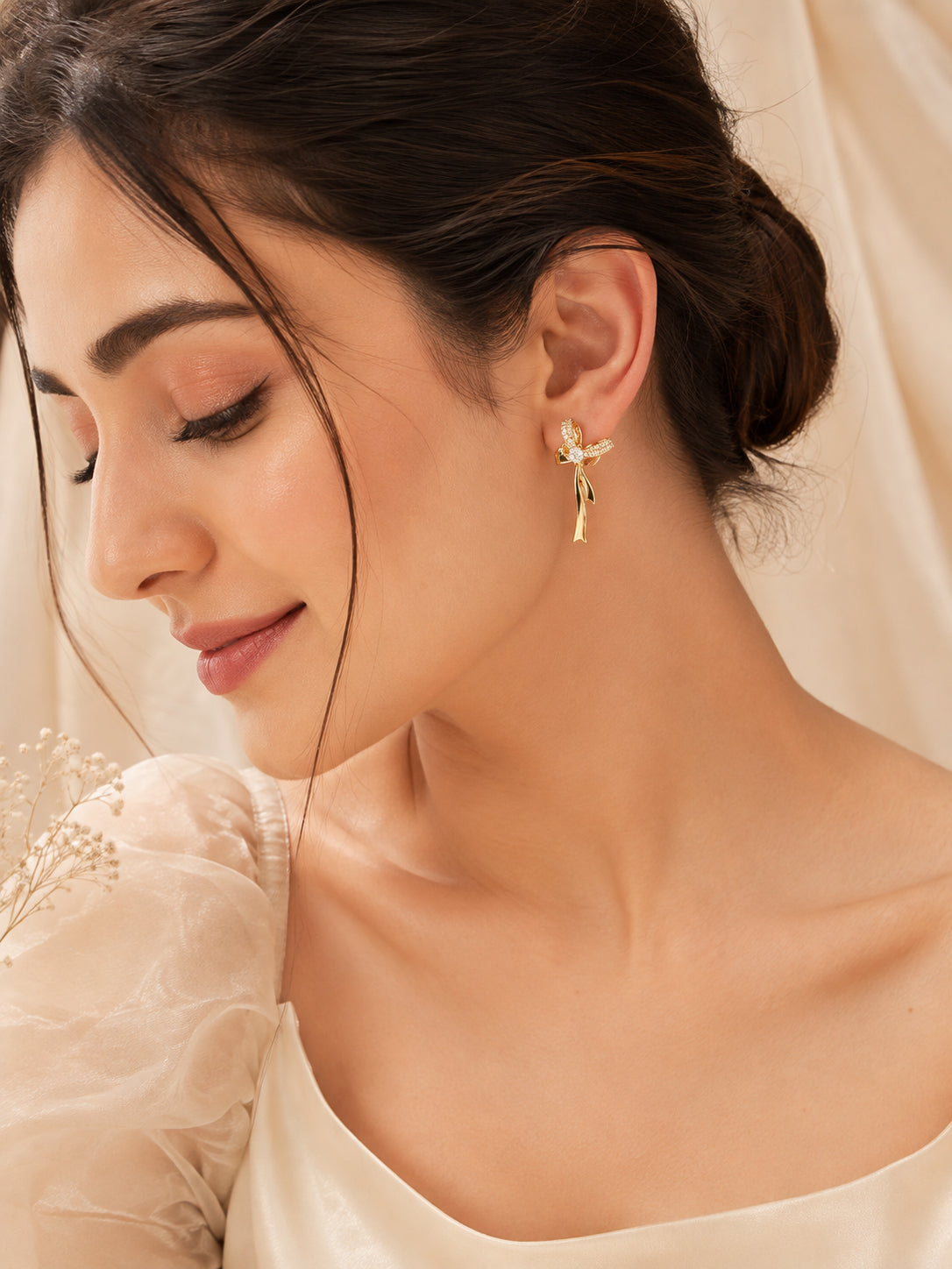 Aanura Celeste Ribbon Earrings – Gold-Plated