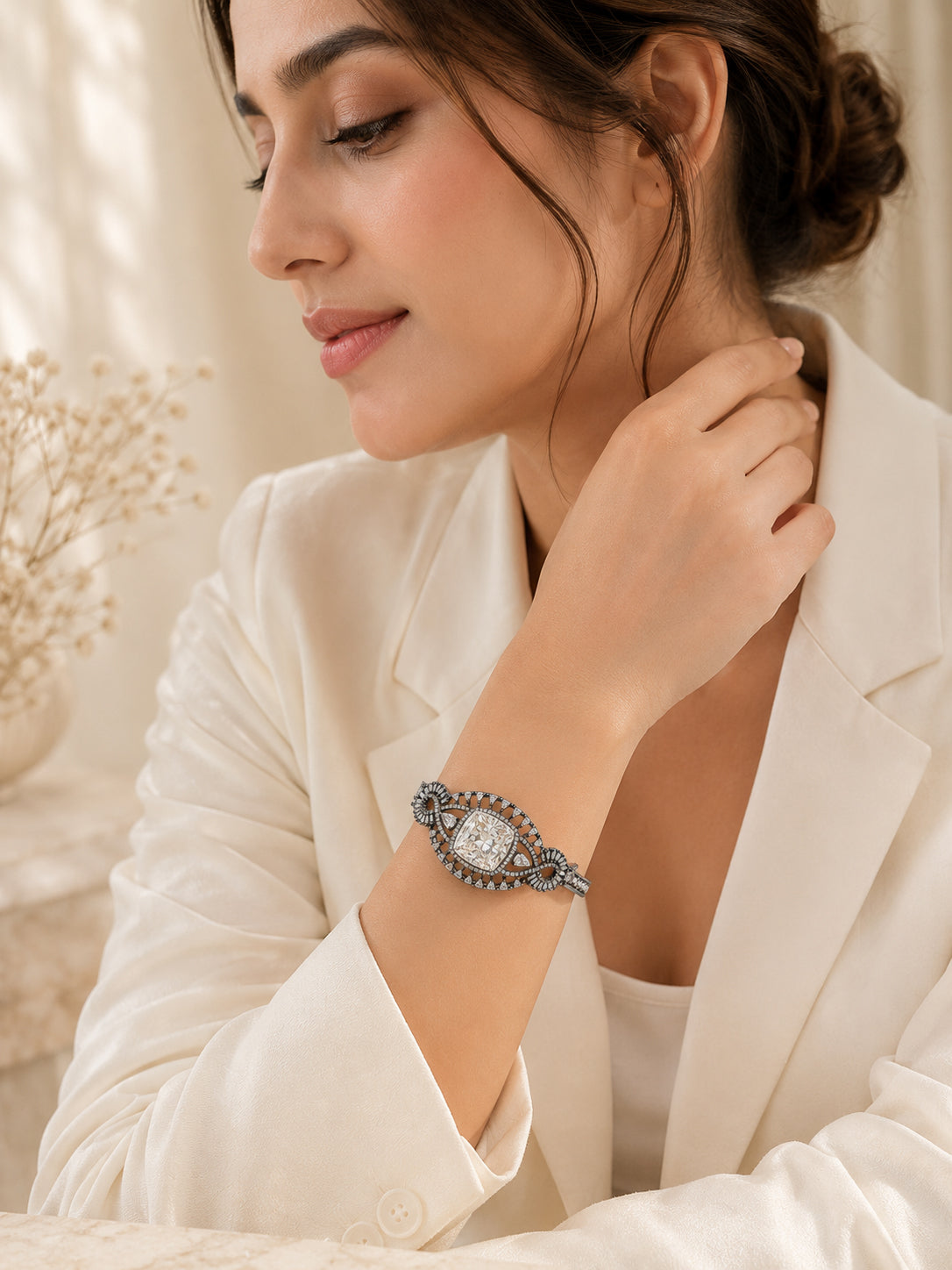 Aanura Emerald Royale Gold Bracelet