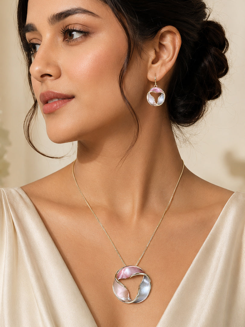 Aanura Tri-Color Swirl Round Necklace & Earrings