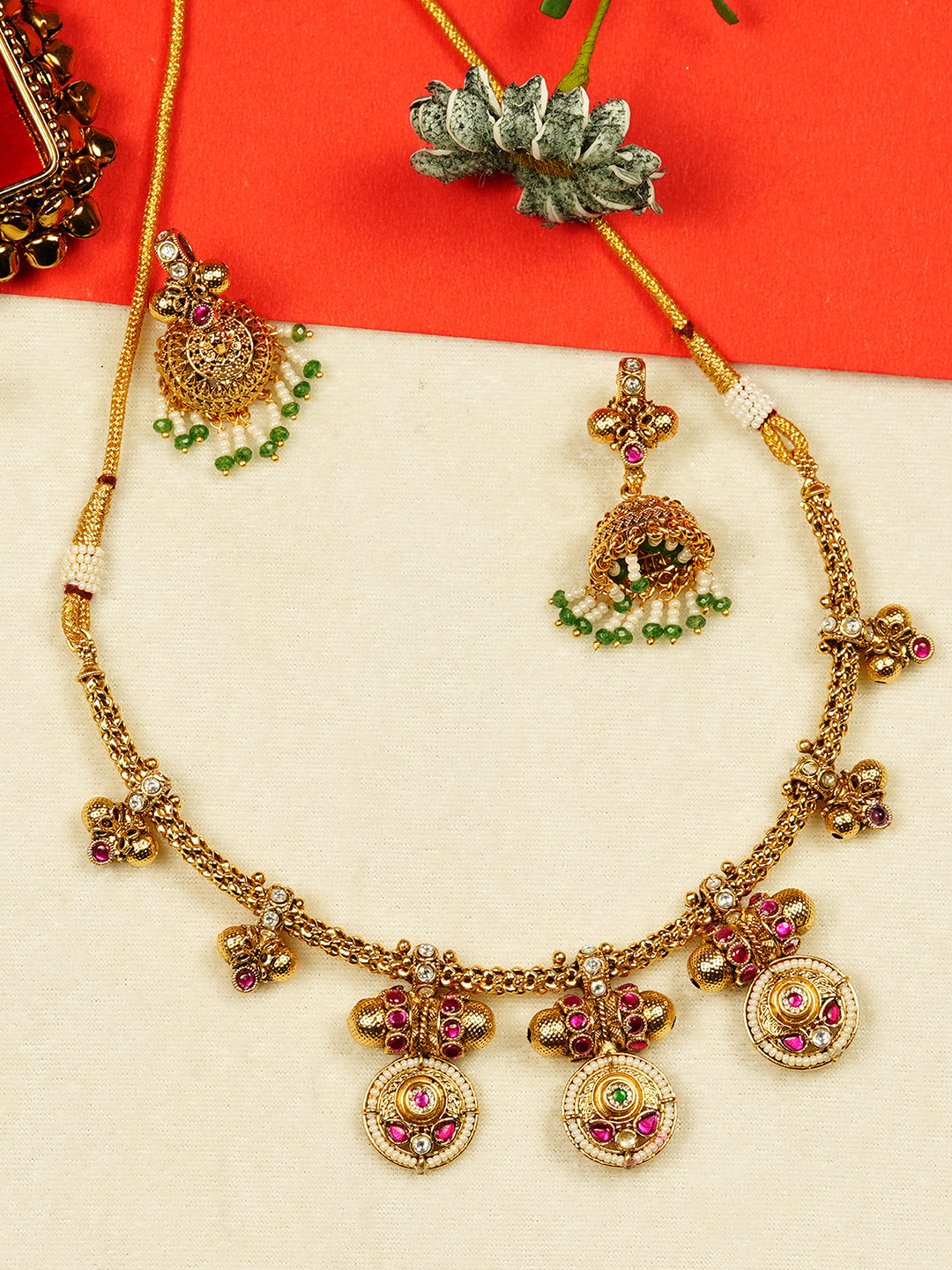 Aanura Traditional Necklace & Earring Set
