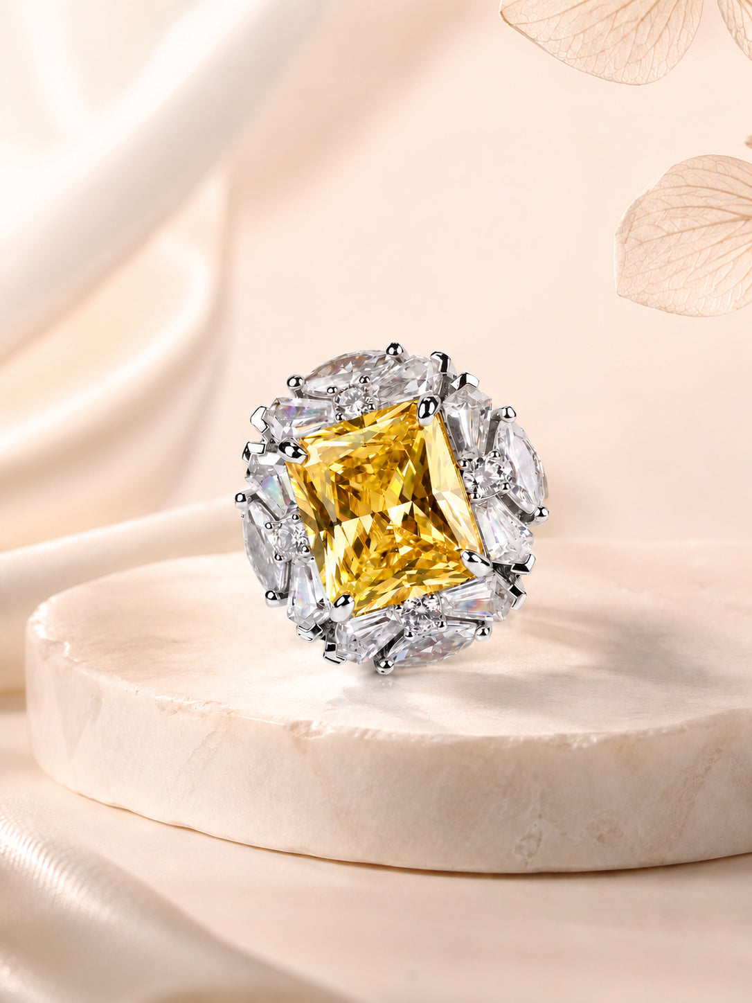 Rhodium Plated Yellow Halo Anti-Tarnish Waterproof Ring