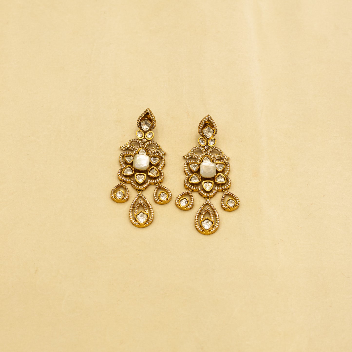 Aanura Bridal Emerald Kundan Necklace with Tikka Set