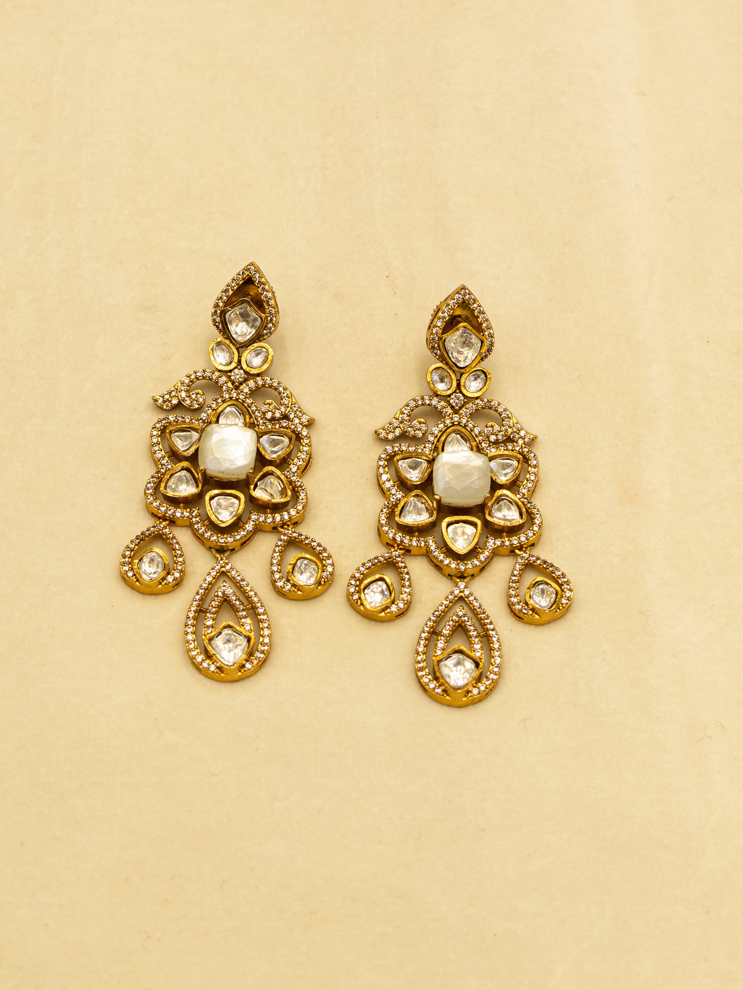 Aanura Bridal Emerald Kundan Necklace with Tikka Set