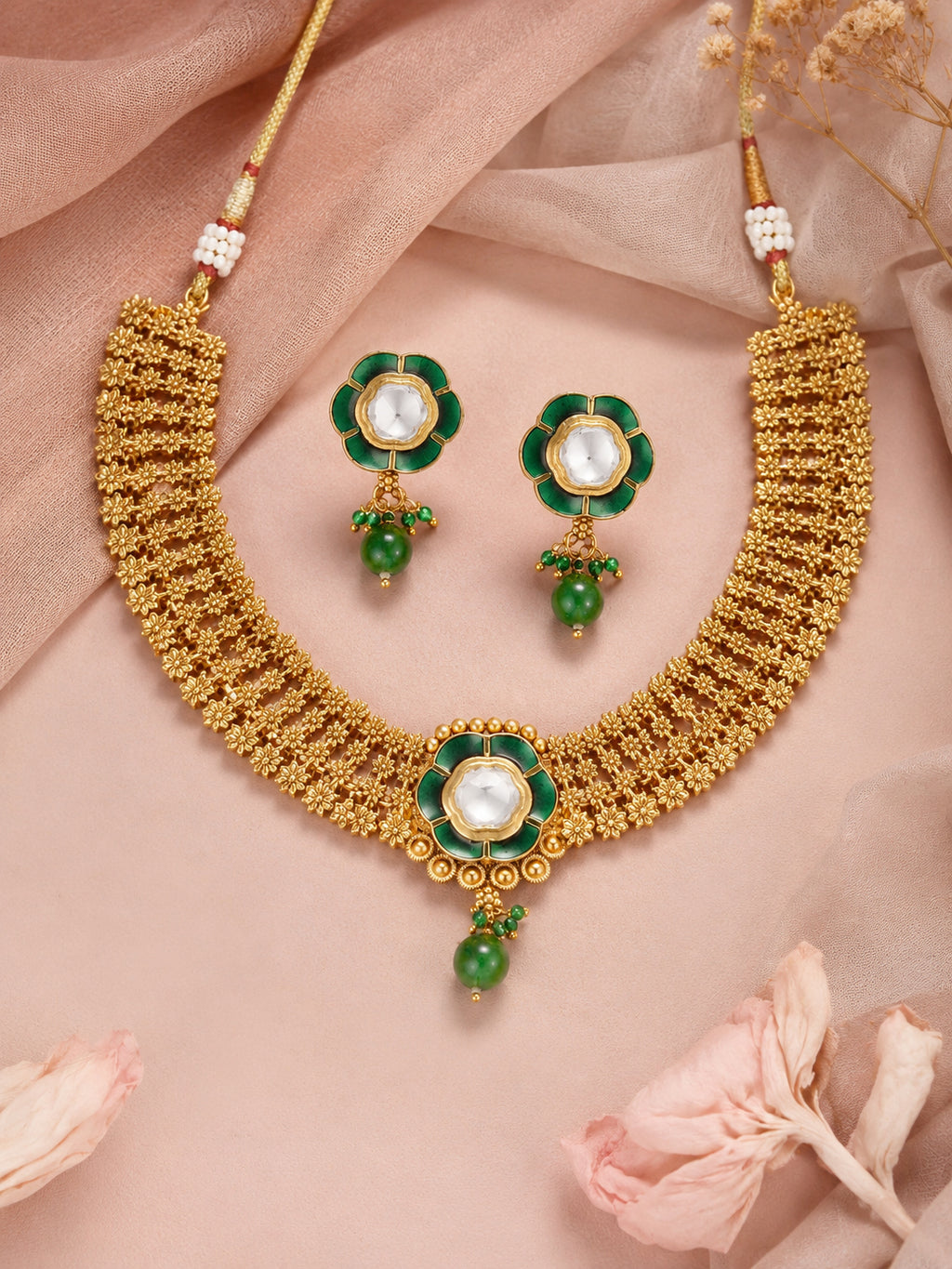 Aanura Elegant Kundan Choker Necklace with Earrings