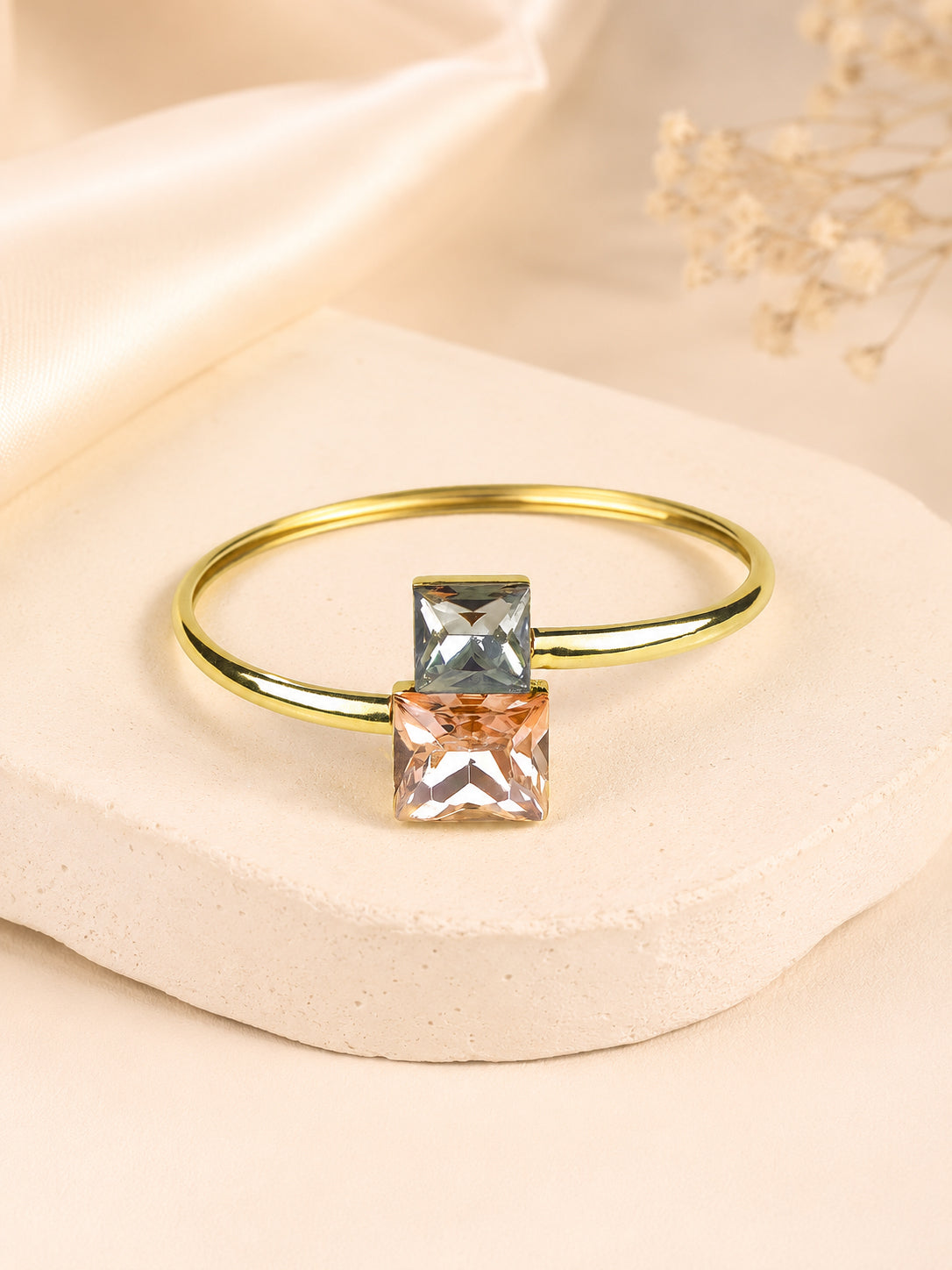 Aanura Twin RadiaLJe Gold Bracelet