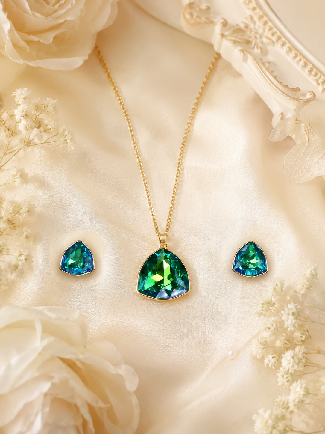 Aanura Green Crystal Necklace & Earrings Set