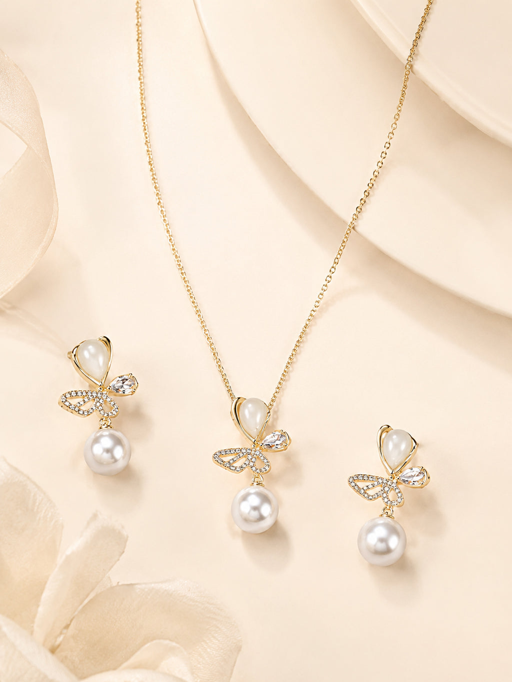 Aanura Floral Pearl Drop Necklace & Earrings Set