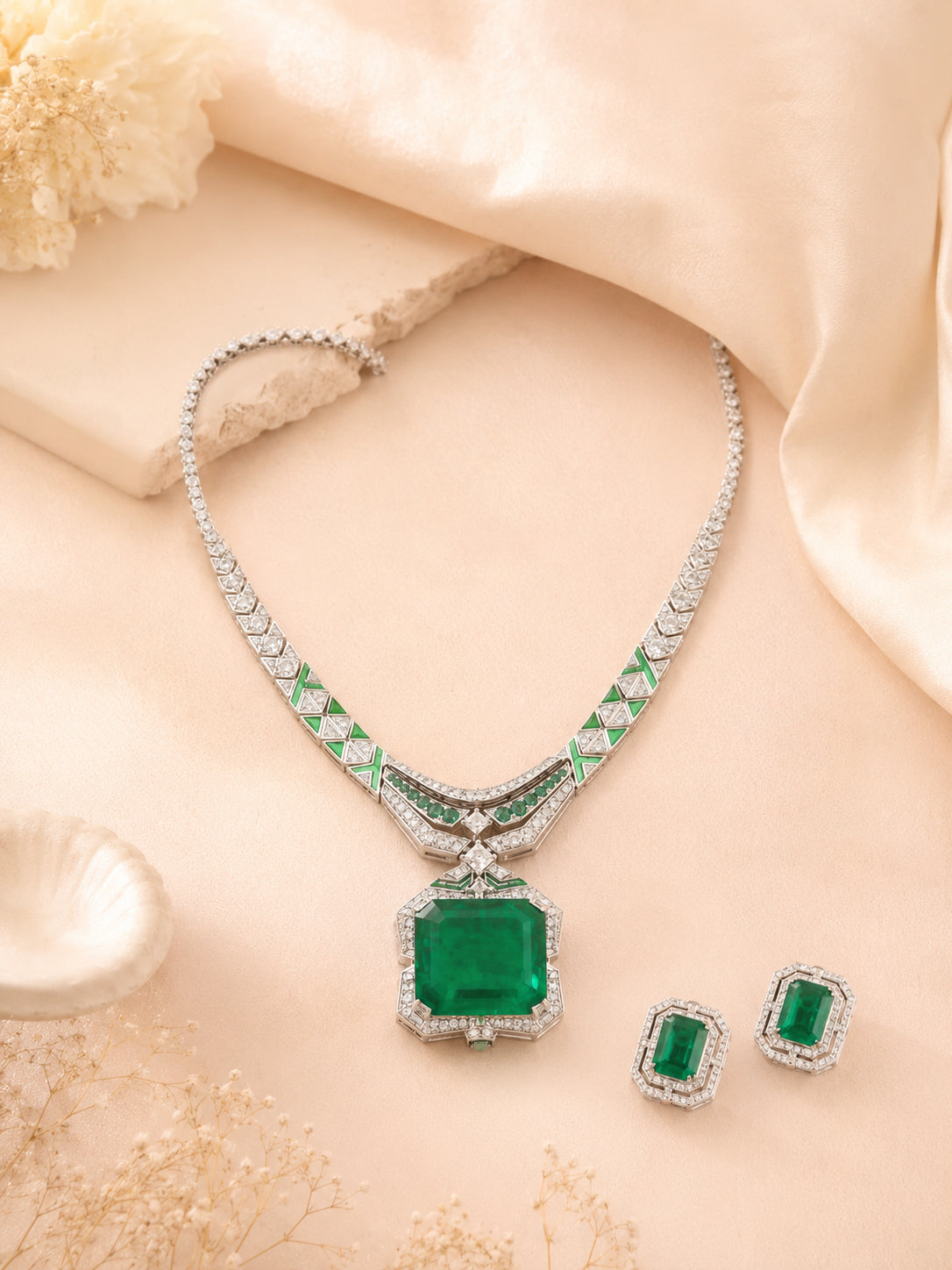 Aanura Emerald Green Necklace Set