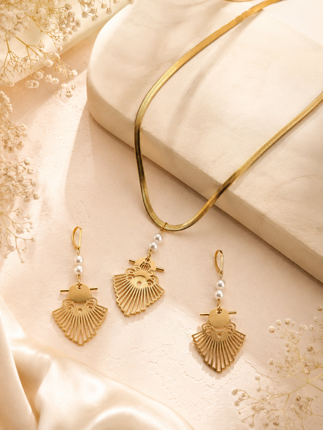 Aanura Golden Fan Pearl Necklace & Earrings Set