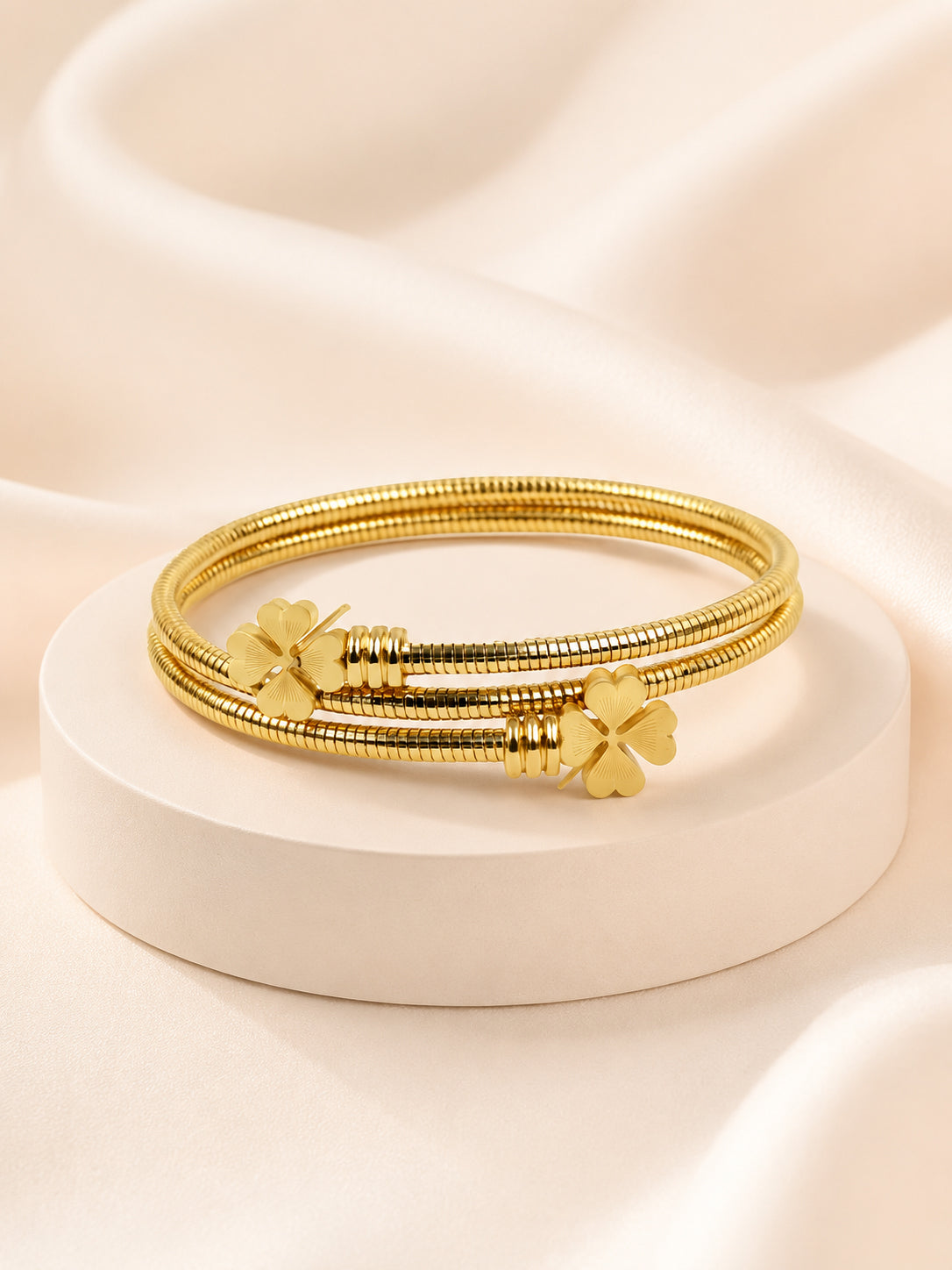 Aanura Four-Leaf Clover Gold Coil Bracelet