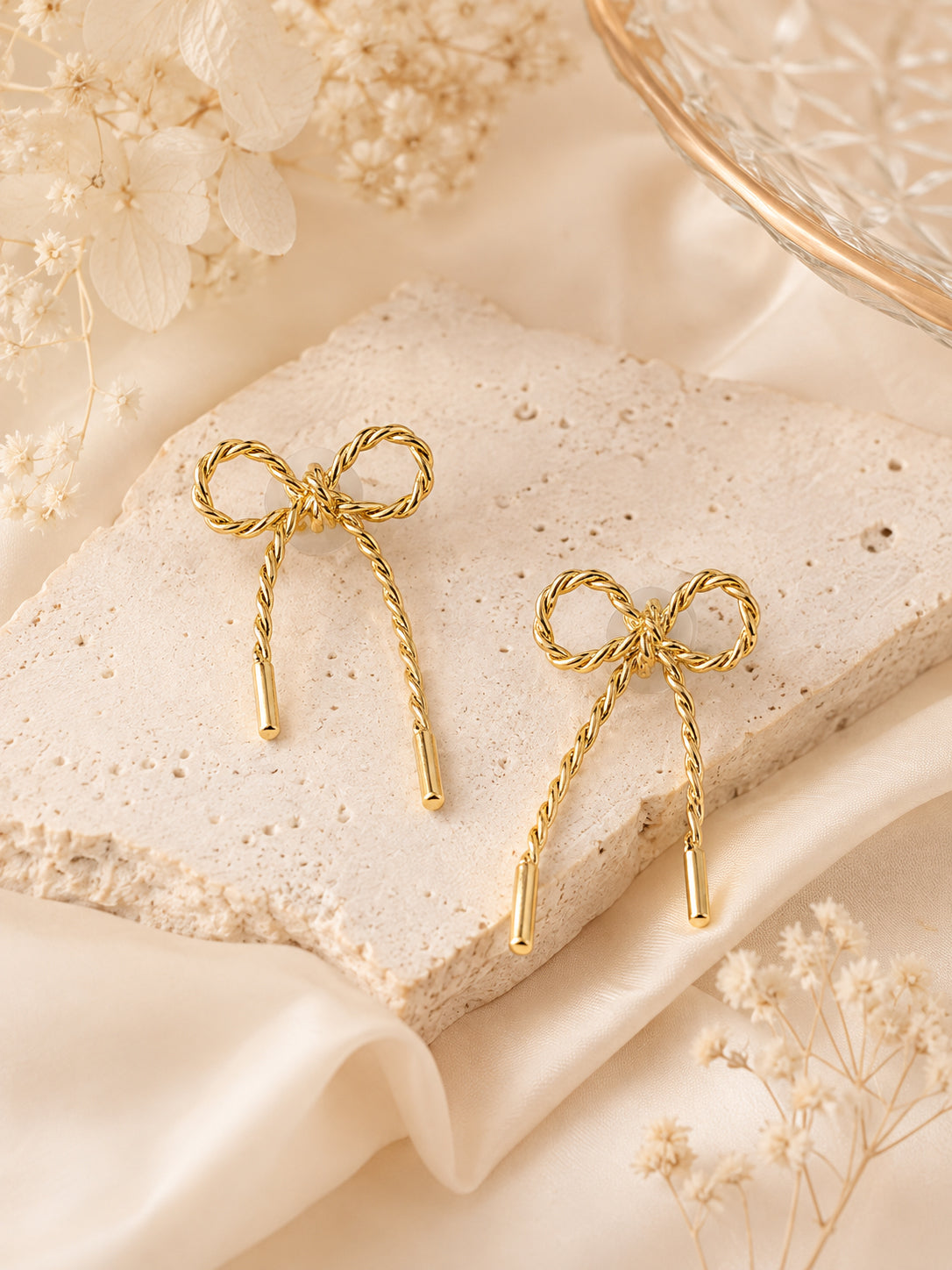 Golden Bow Twist Earrings – Aanura