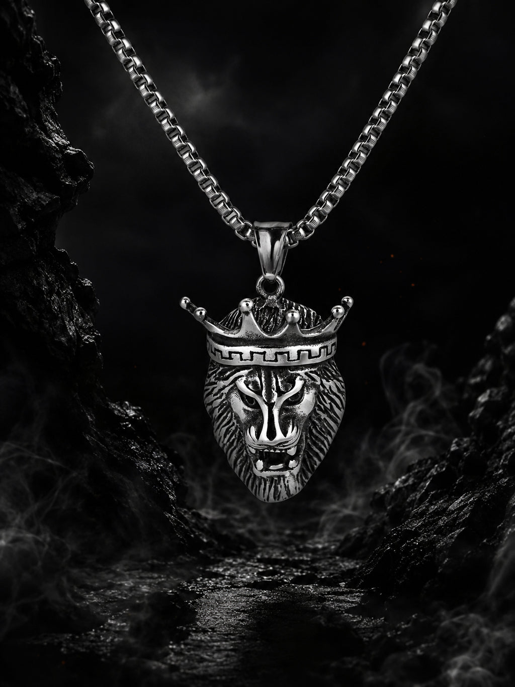 Aanura Silver Crowned Lion Chain For Men