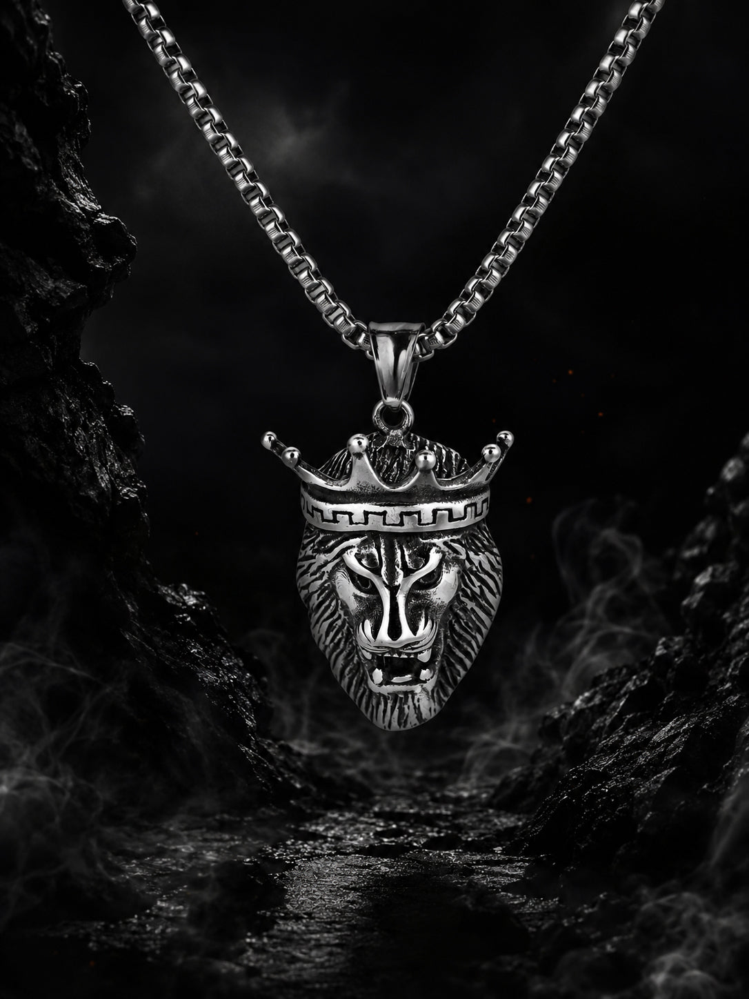 Aanura Silver Crowned Lion Chain For Men