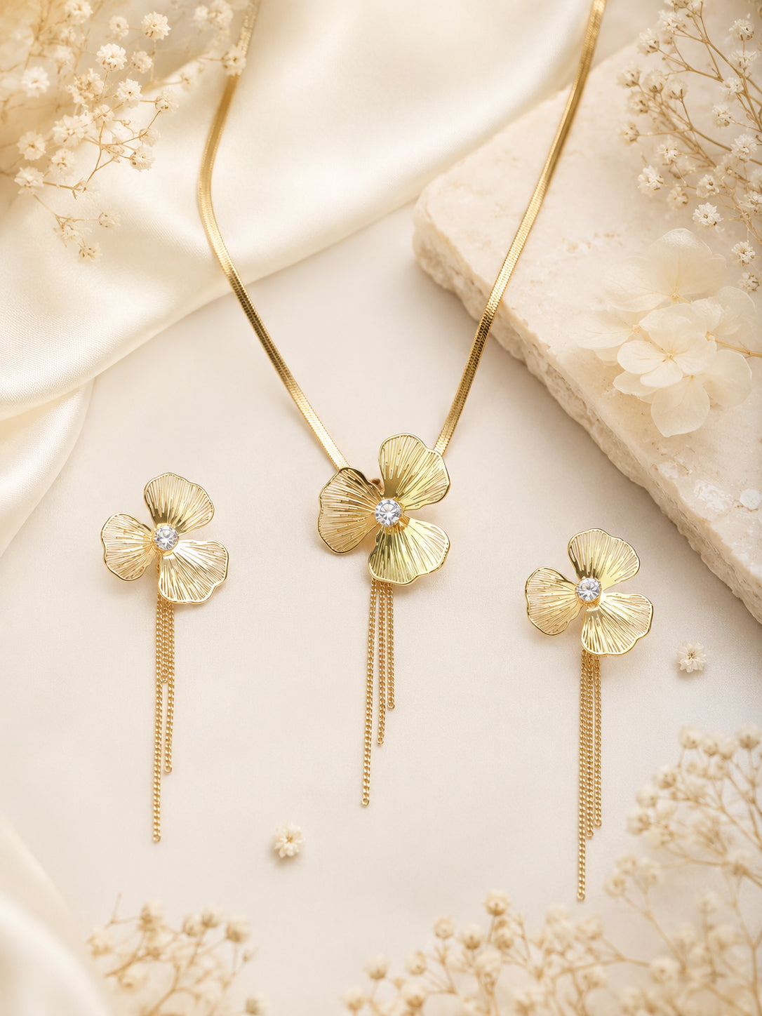 Aanura Orchid Bloom Necklace & Earrings Set