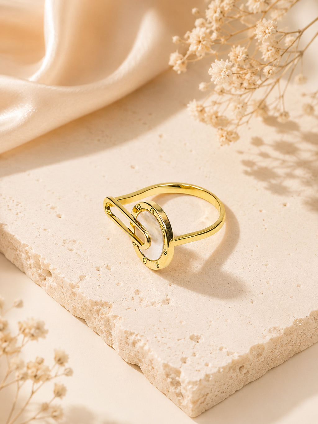18K Gold Plated Minimal Anti-Tarnish Waterproof Ring
