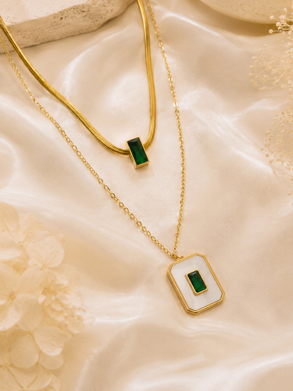 Aanura Emerald Square Dual-Layer Necklace