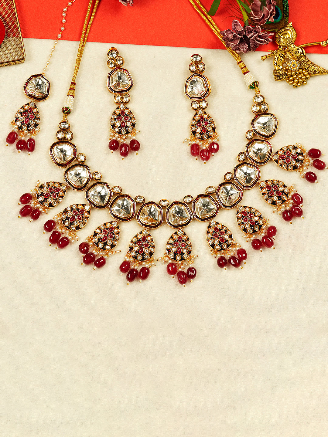 Aanura Gold Traditional Necklace Set With Earrings