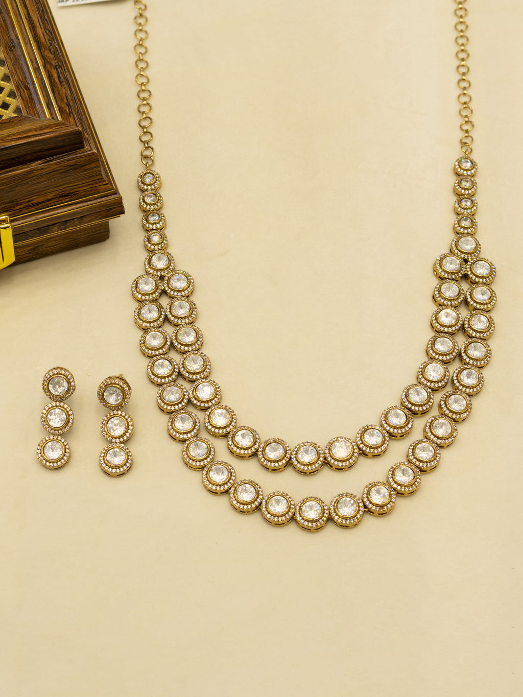 Aanura Double Layer Round Kundan Necklace Set