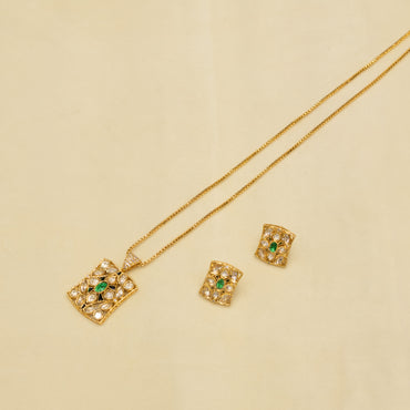 Aanura Minimal Kundan Pendant Necklace with Earrings