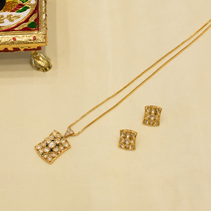 Aanura Minimal Kundan Pendant Necklace with Earrings