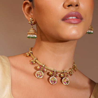 Aanura Traditional Necklace & Earring Set