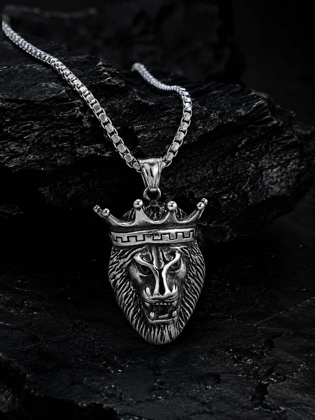 Aanura Silver Crowned Lion Chain For Men